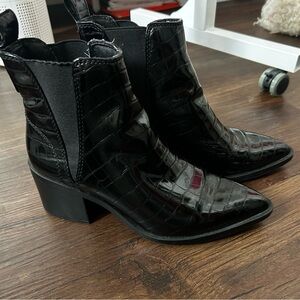 Steve Madden Black Croc-Embossed Ankle Booties